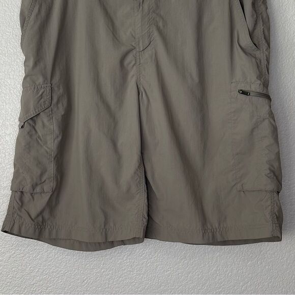 Columbia Omni-Shade Sun Protection Nylon Cargo Shorts - Picture 4 of 12